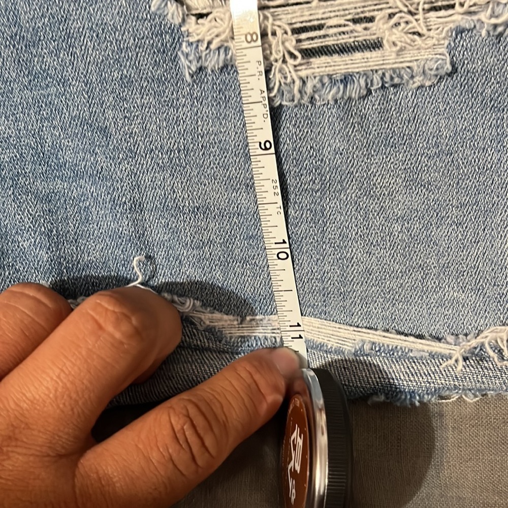 Levy High Rise Shorts - Picture 4 of 5